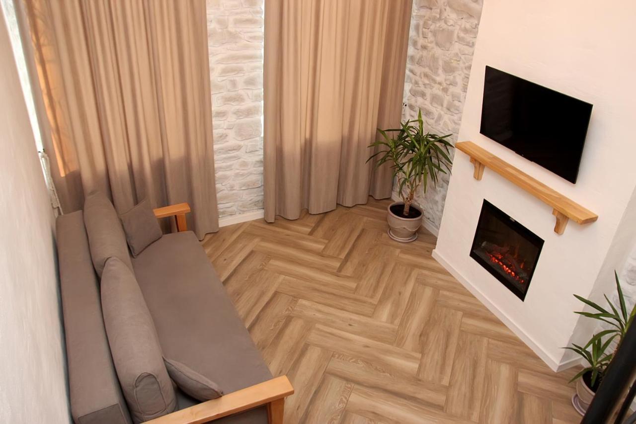 Historical Old City Apartament, Старе Місто , 2 Спальні, Балкон-Тераса, 85 Кв М Кам'янець-Подільский Номер фото