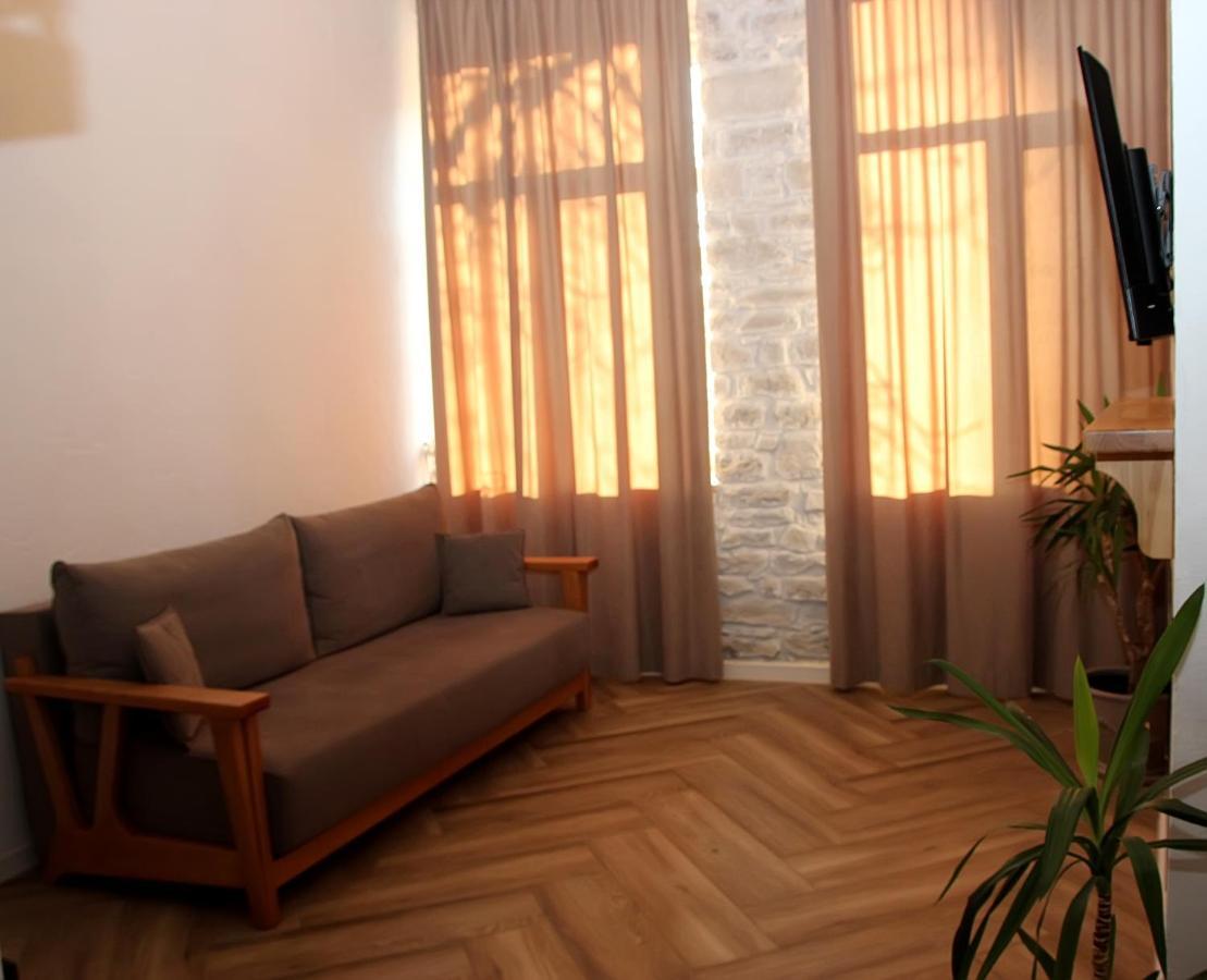 Historical Old City Apartament, Старе Місто , 2 Спальні, Балкон-Тераса, 85 Кв М Кам'янець-Подільский Номер фото