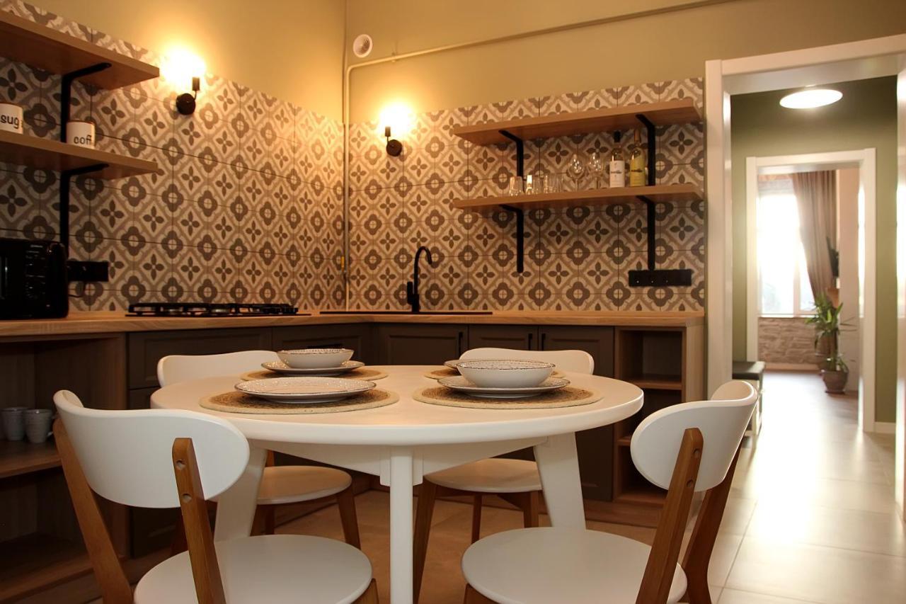 Historical Old City Apartament, Старе Місто , 2 Спальні, Балкон-Тераса, 85 Кв М Кам'янець-Подільский Екстер'єр фото